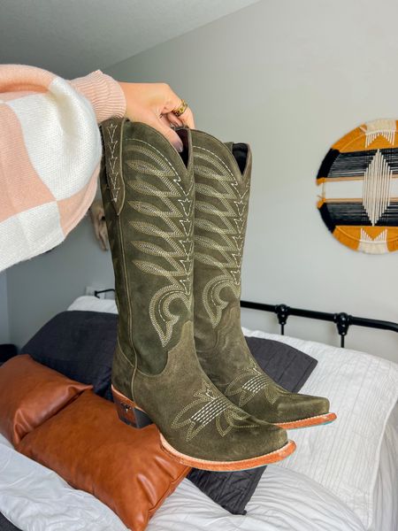 the prettiest western cowboy boots to add to your christmas list! he’s code KIRA10 🫶🏼 

#LTKGiftGuide #LTKSeasonal #LTKHoliday
