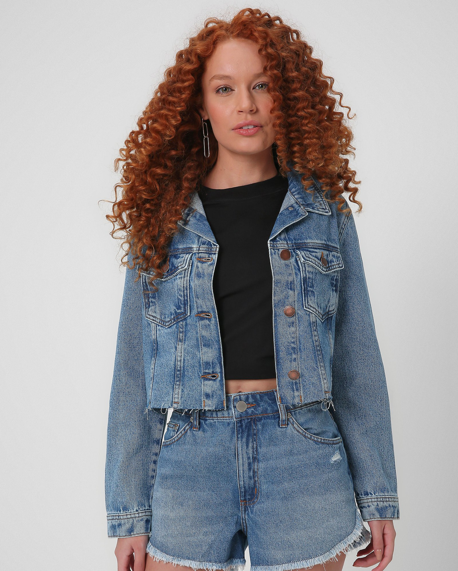 Jaqueta jeans feminina estonada denim claro | Pool by Riachuelo | Riachuelo (BR)