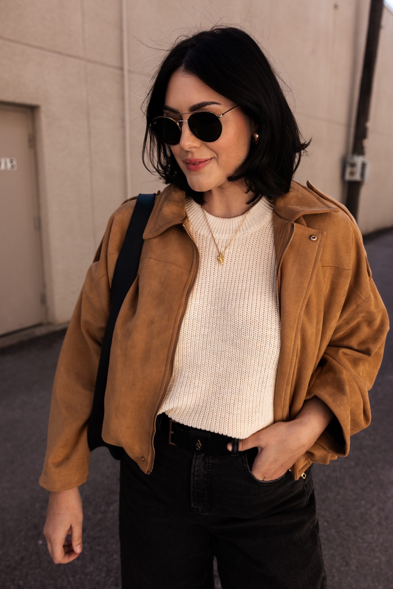 My favorite Amazon jacket! It’s the softest suede and a really great weight for spring. I’m in the large for a looser fit.

My top is @onequince but I think it’s sold out! I’ll link similar.

My jeans are @Spanx and I love them so much. TTS!

#LTKootd