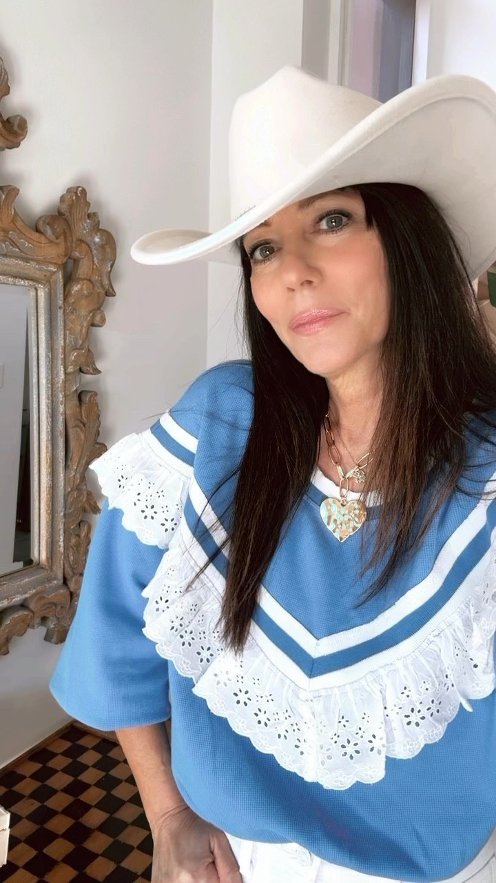 Softest sweatshirt that has playful side with the white ruffle trim that goes the whole way around! It’s so good!! $88 and has matching shorts $44 linked below 

#LTKActive #LTKFindsUnder100 #LTKU