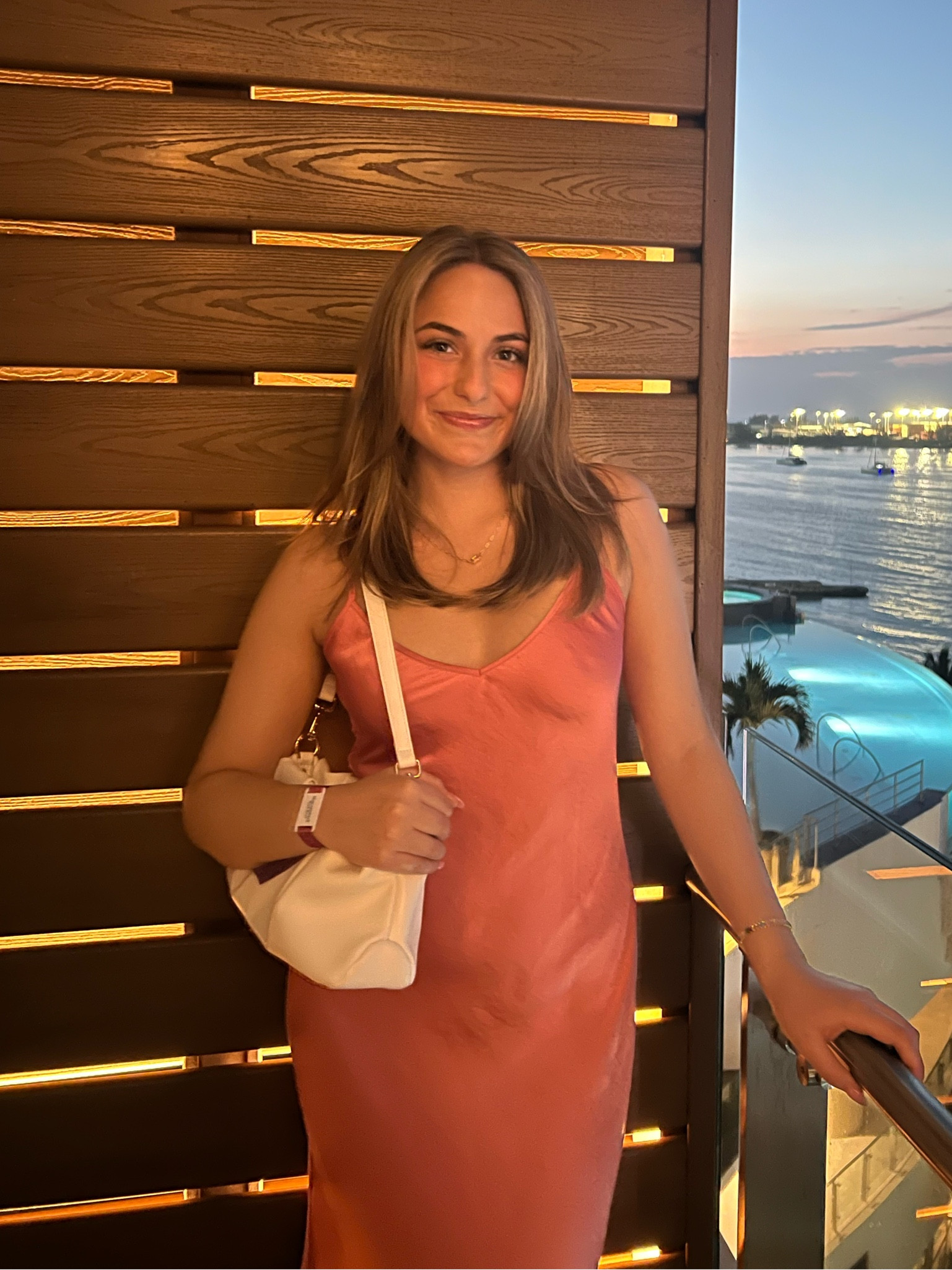 Simple, but cute slip dress from Aritzia
I’m in a size 2

Summer dress, Vacation dress, pink dress, slip dress, Aritzia 