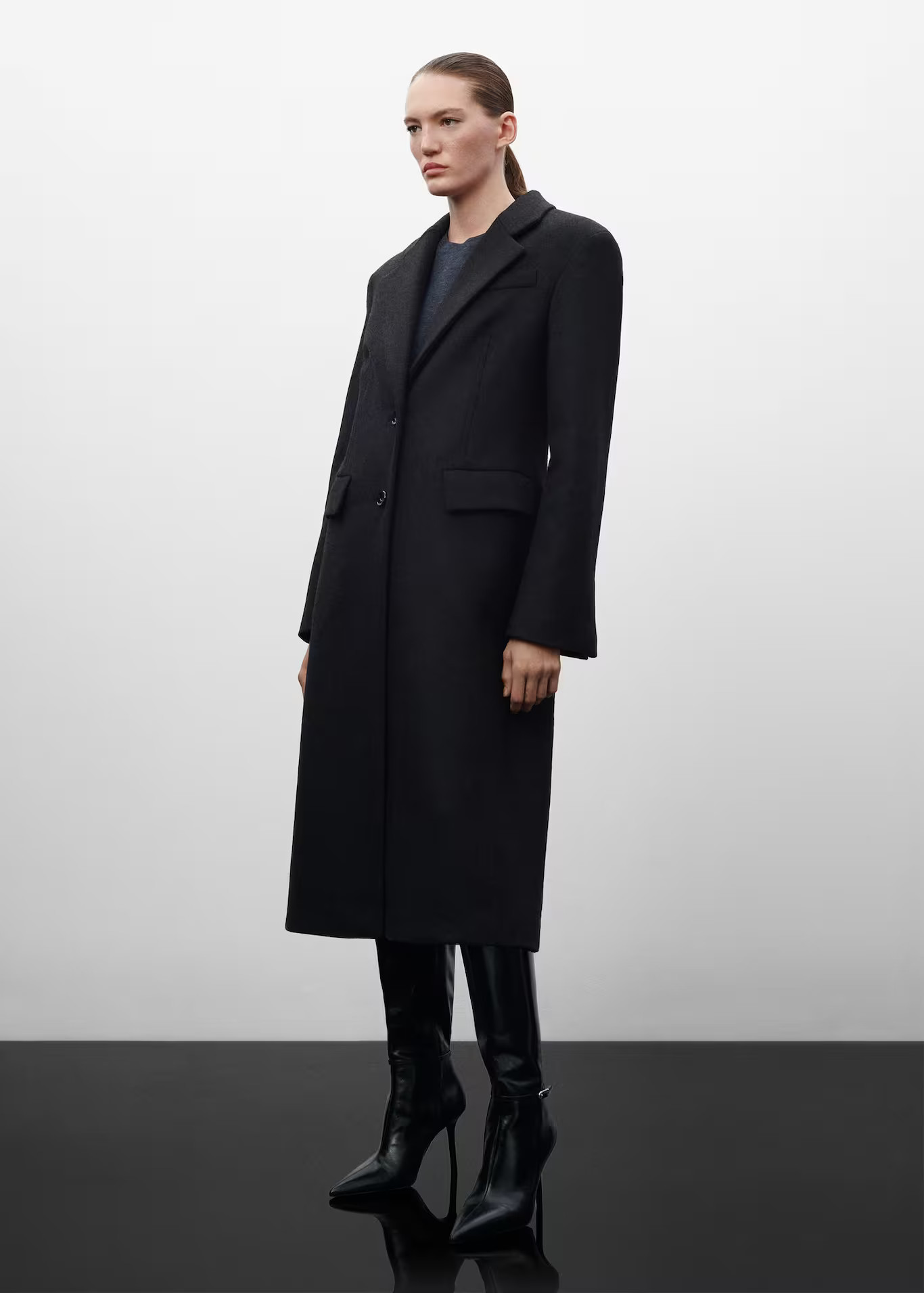 Wool coat with decorative seams | MANGO (US)