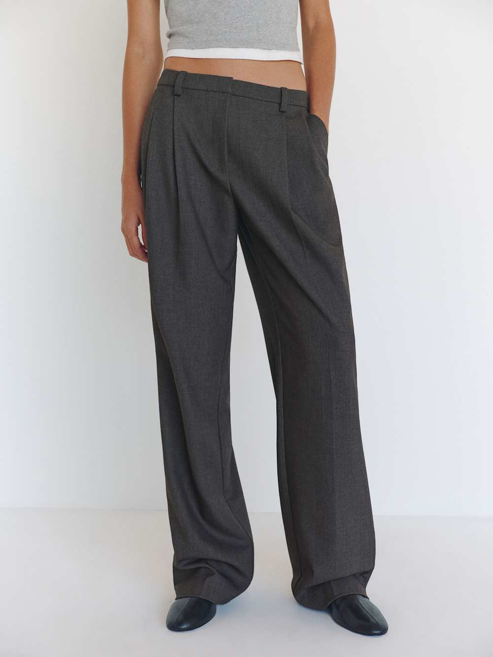 Frances Low Rise Relaxed Short Pant | Reformation (Global)