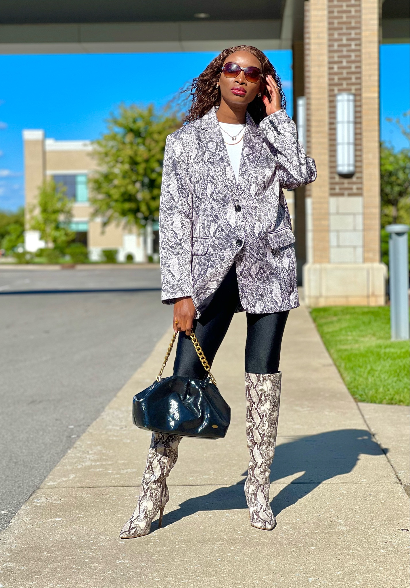 ✨snake print blazer 
Blazer for women 
Coat for women
Fall fashion 

Shop your fit with these similar outfits 

#LTKHoliday #LTKSeasonal #LTKstyletip