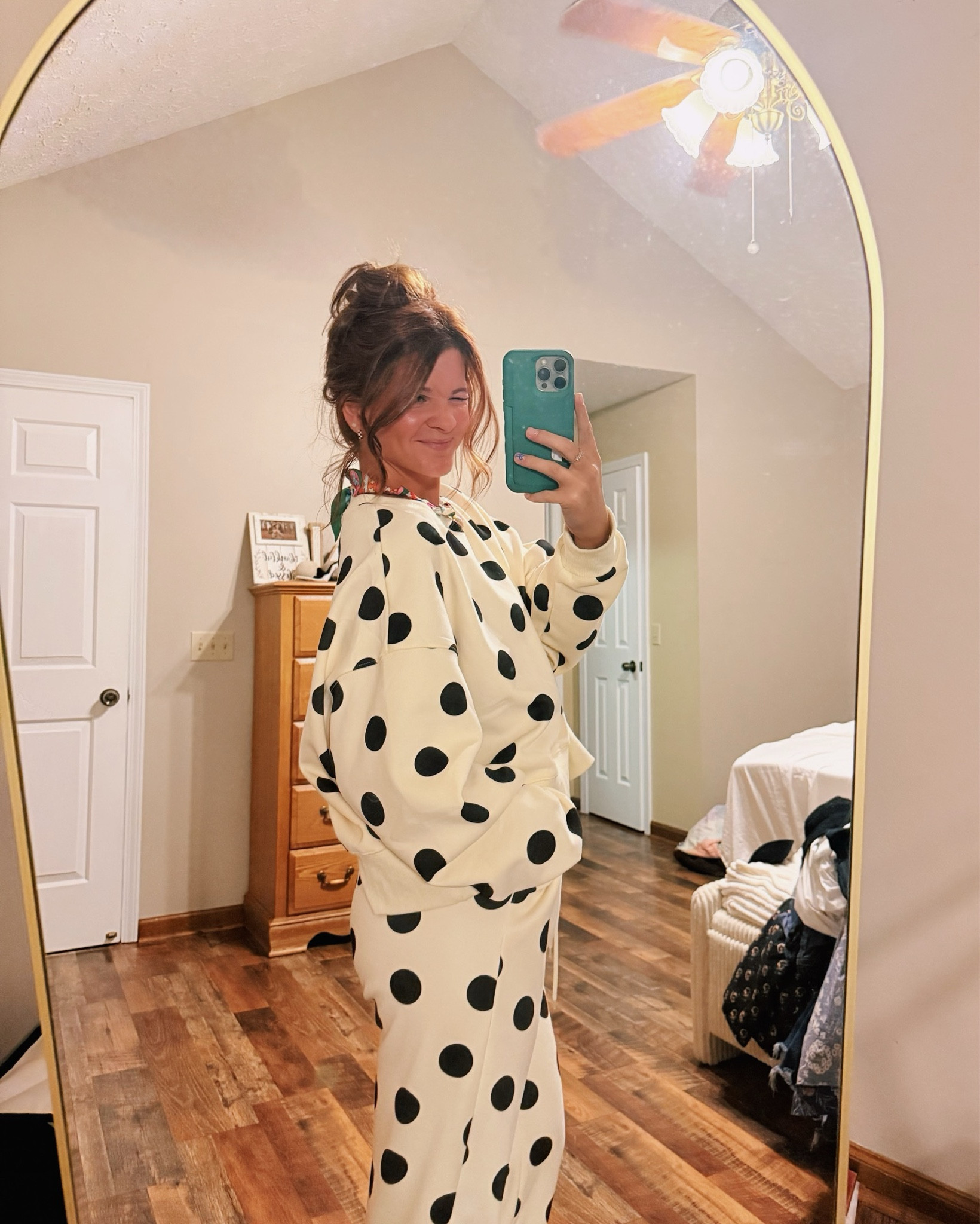 Monday’s are for matching sets !!!

LIVING in this set…it is so soft + comfy for fall/winter. It’s also the perfect teacher set for all my teachers out there

#LTKStyleTip #LTKU #LTKFindsUnder100