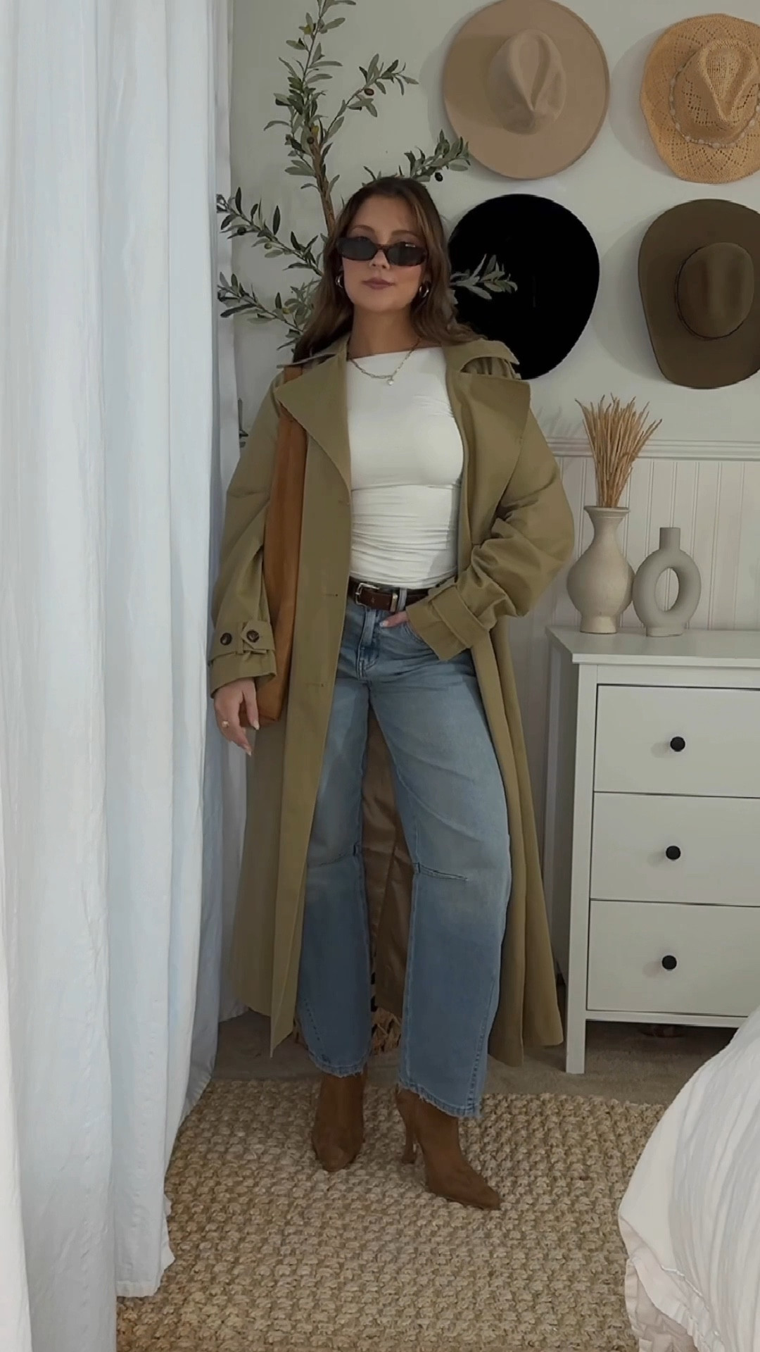 everything I could find or similar options have been linked. Sized down in the jeans per reviews. 

if you are purchasing from Vici Collection use code: TAYLORVEER30

#LTKStyleTip #LTKShoeCrush #LTKFindsUnder100