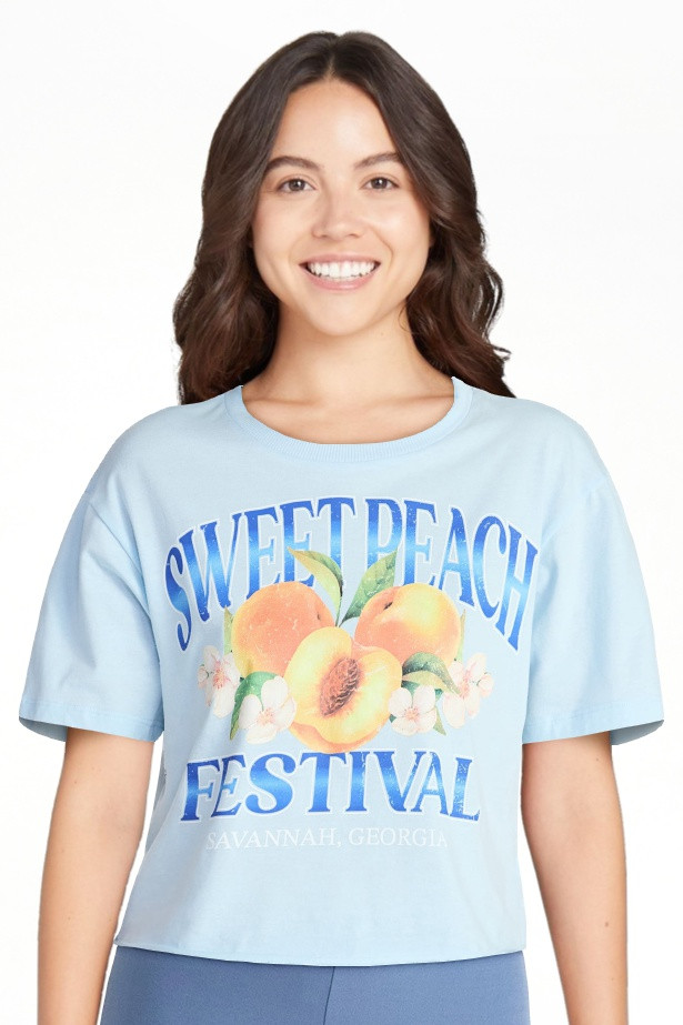 No Boundaries Boxy Cropped Graphic Tee, Women's XXS-XXL | Walmart (US)