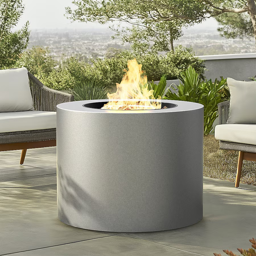 Kinger Home LOREN 32-in W Grey Steel Round Liquid propane Fire pit | Lowe's