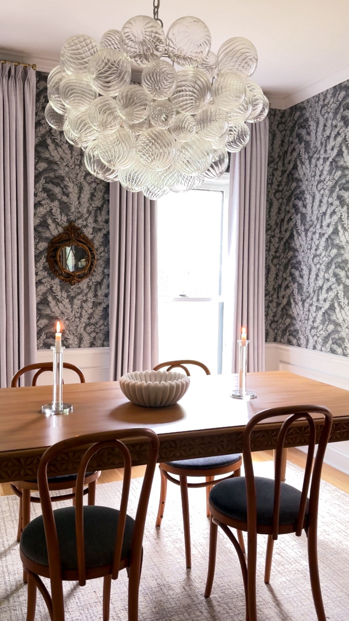 Dining room views lately. Forever in love with the combo of the bubble chandelier and this floral wallpaper 🤍

#LTKHome