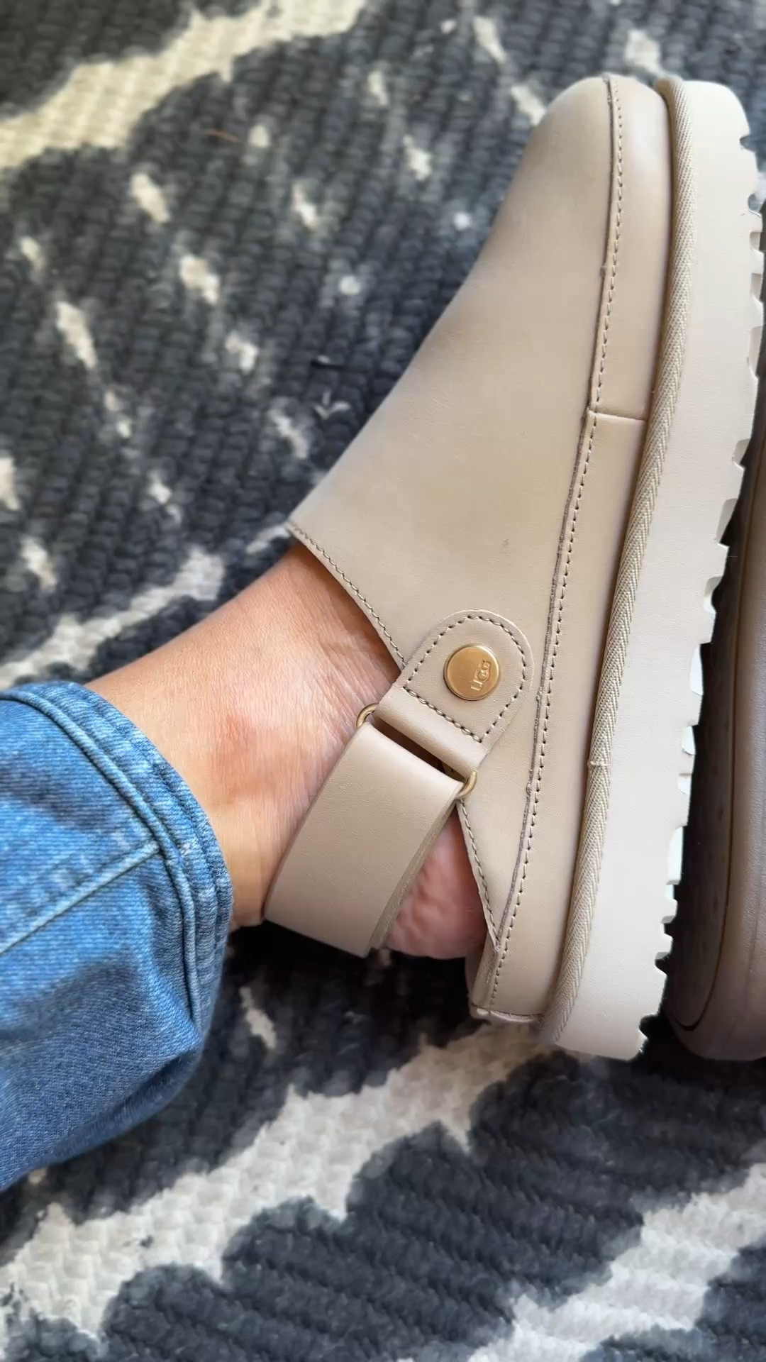 Are you team ugg or sneaker? 
Fall outfit, fall style, fall shoes

#LTKootd #LTKSeasonal #LTKgrwm