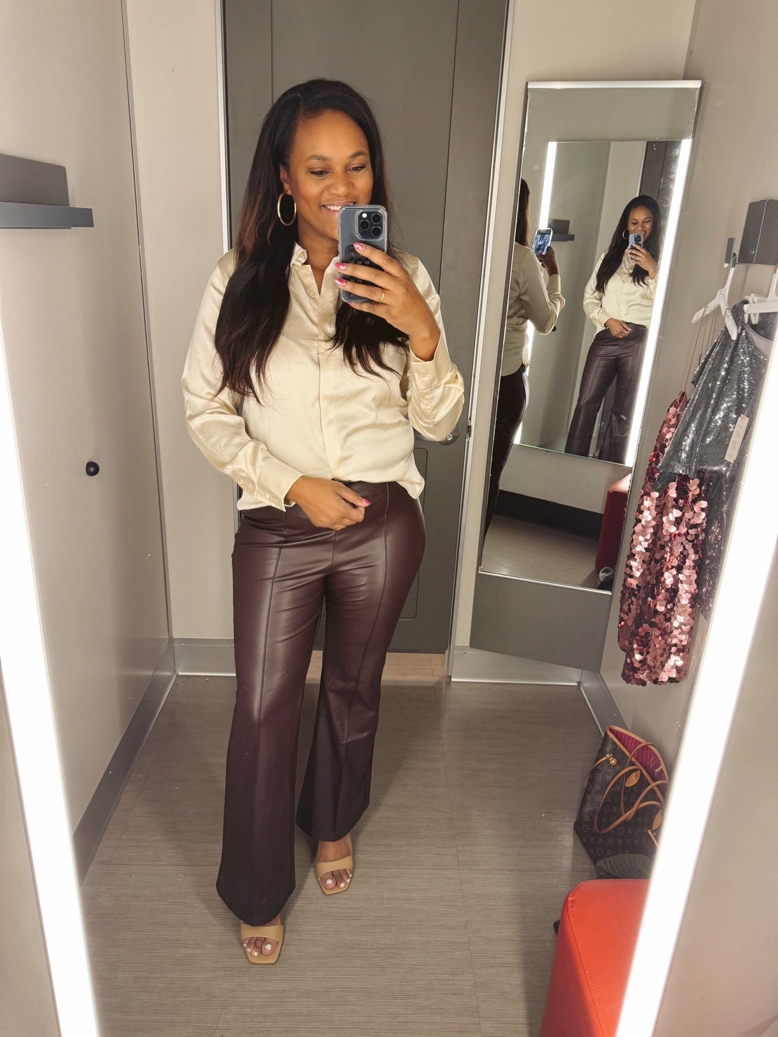 I love this look for any& every occasion: work, parties, girls night. This top I wear with everything and these leather pants are stretchy and such good quality! Grab them while you can! 



#LTKworkwear #LTKover40 #LTKmidsize