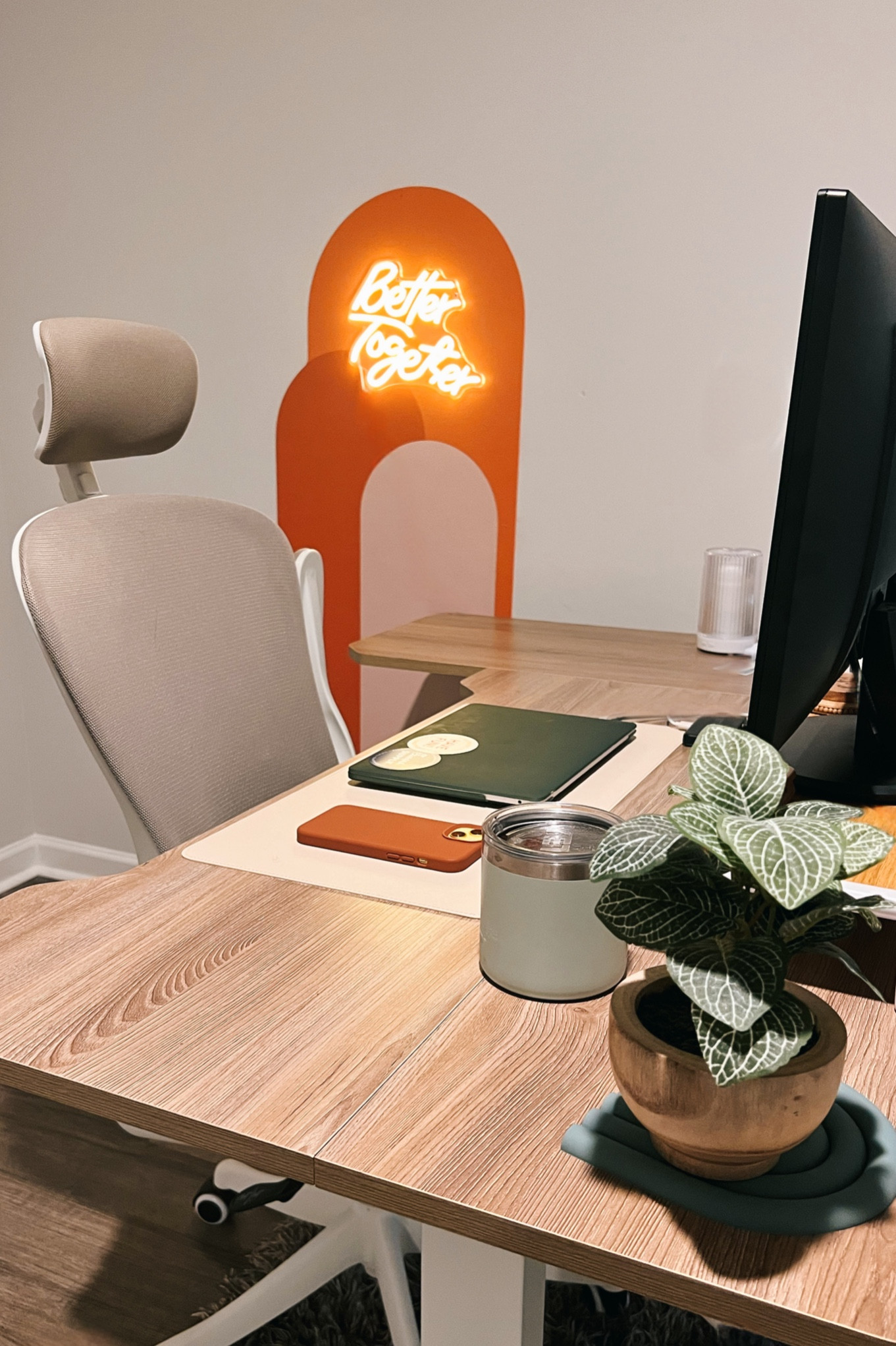 Home office is coming together slowly. ☺️✨

#LTKfindsunder100 #LTKworkwear #LTKfindsunder50