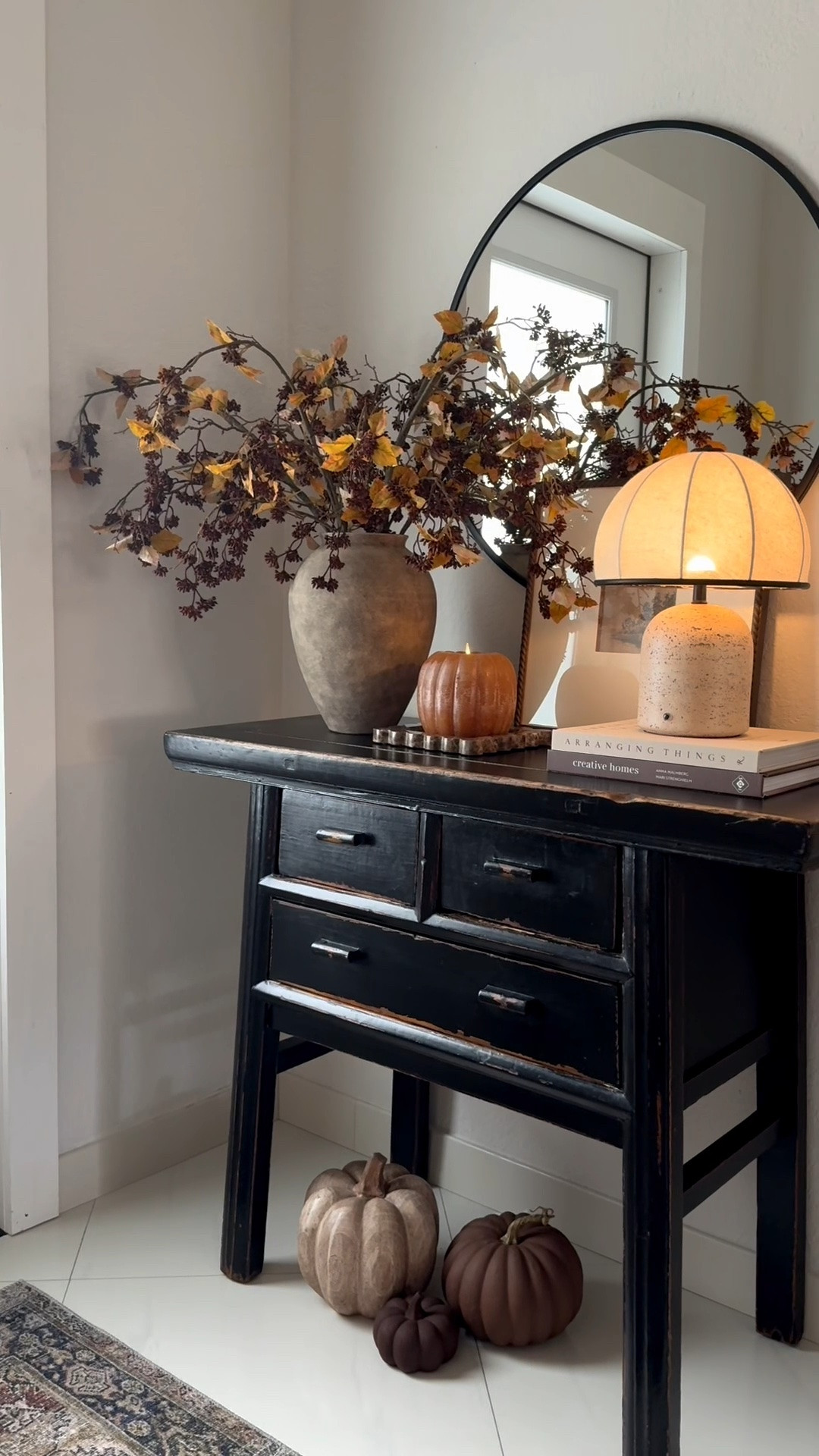 Fall entryway styling!🍂
#fall #fall decor

#LTKHome #LTKActive #LTKSeasonal
