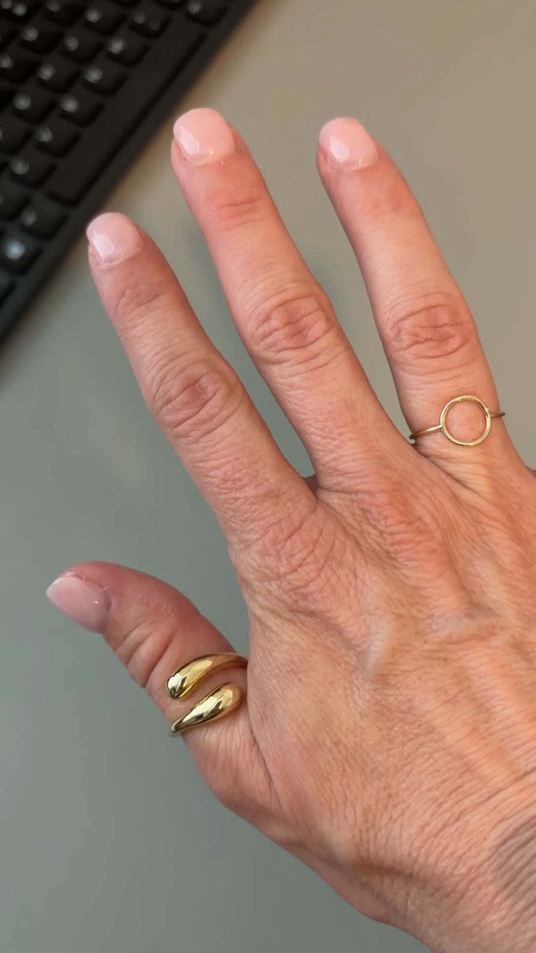 Adjustable ring for any finger

#LTKootd #LTKPetite