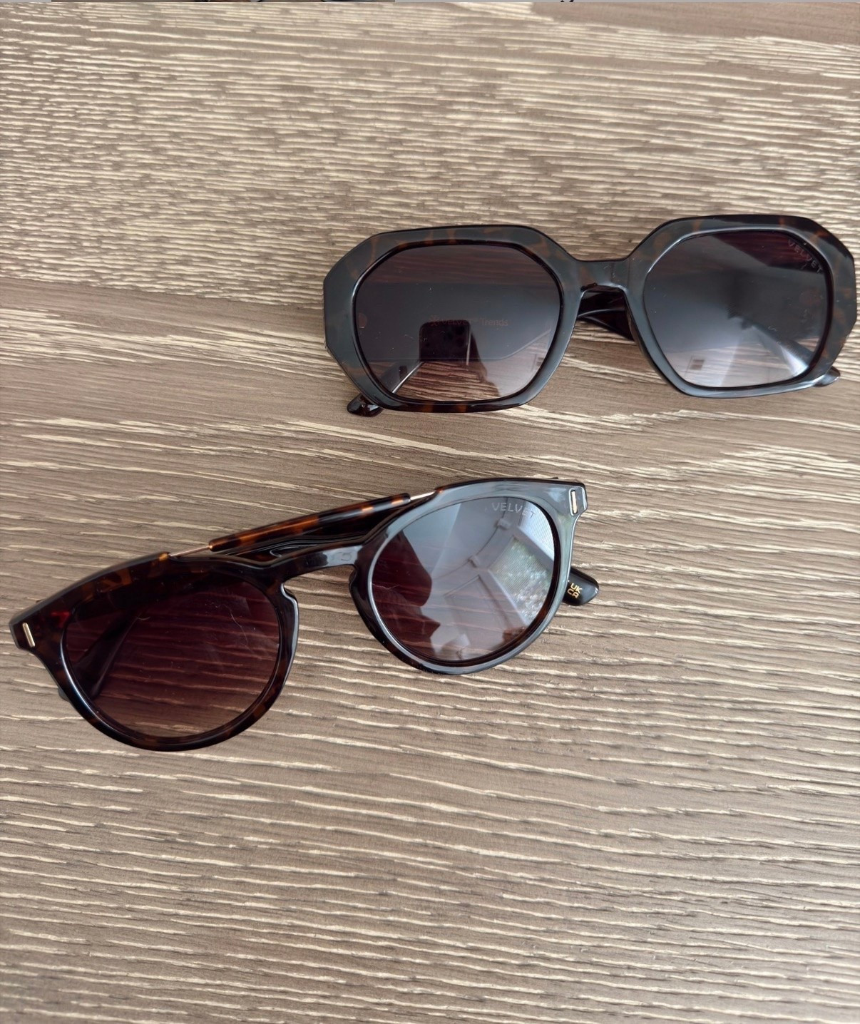 🤍 Just got this package of new sunglasses from @Velvet Eyewear 

I love the tortoise detailing & shape of both of these! If you know me, I LOVE sunglasses to complete my outfits

#LTKmomlife
#LTKdayinmylife
#LTKgrwm