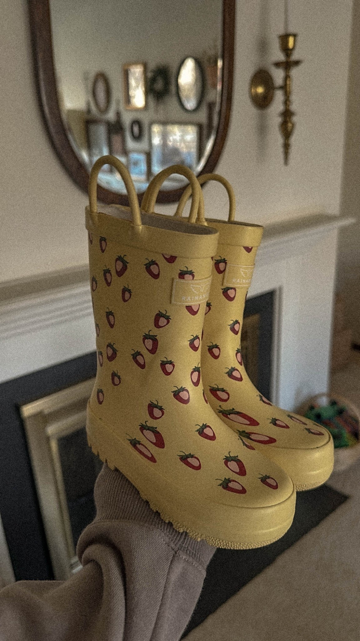 Kids rain boots for spring🍓

#LTKSpringSale #LTKmomlife #LTKKids