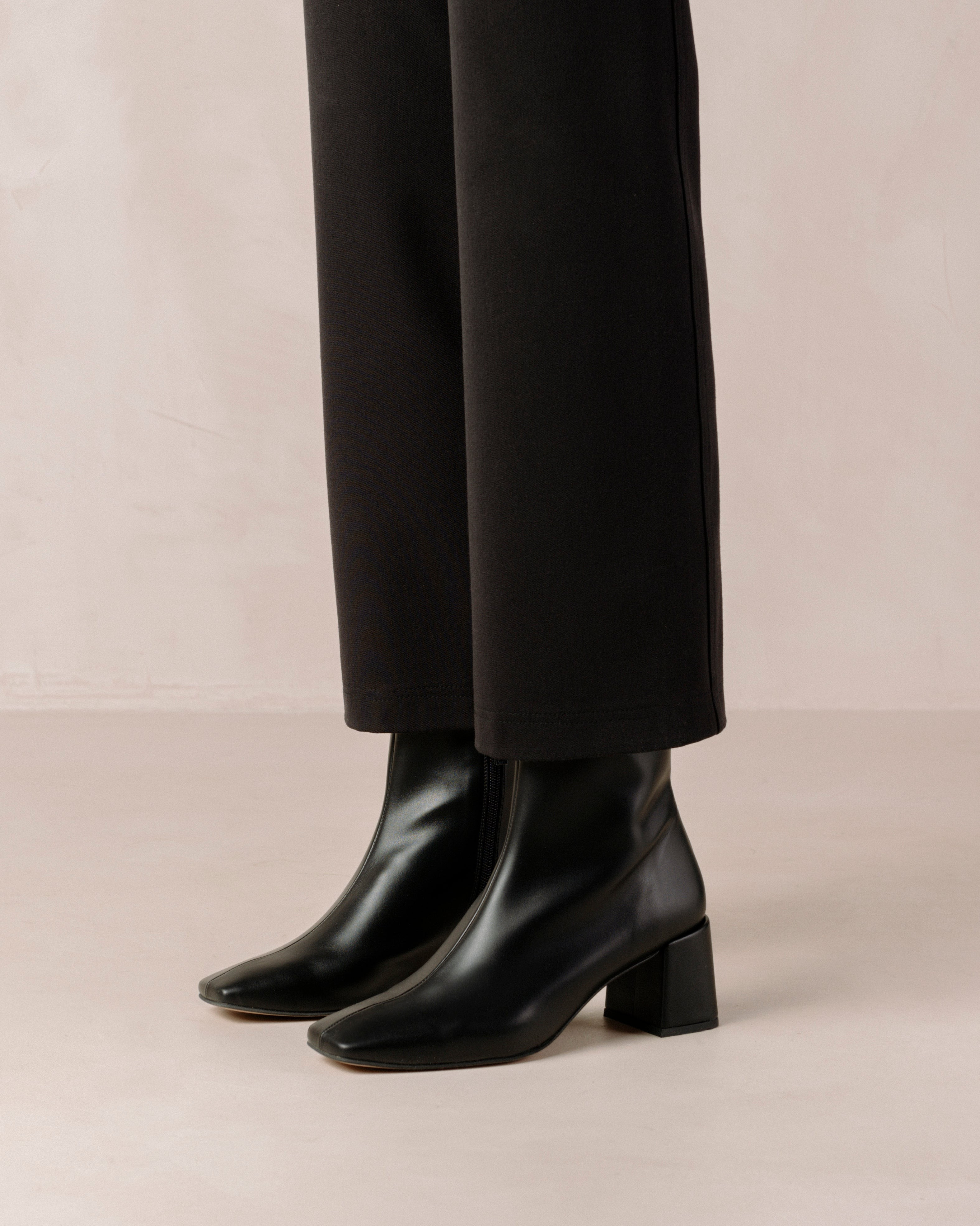 Watercolor - Black Vegan Leather Boots | ALOHAS | Alohas FR