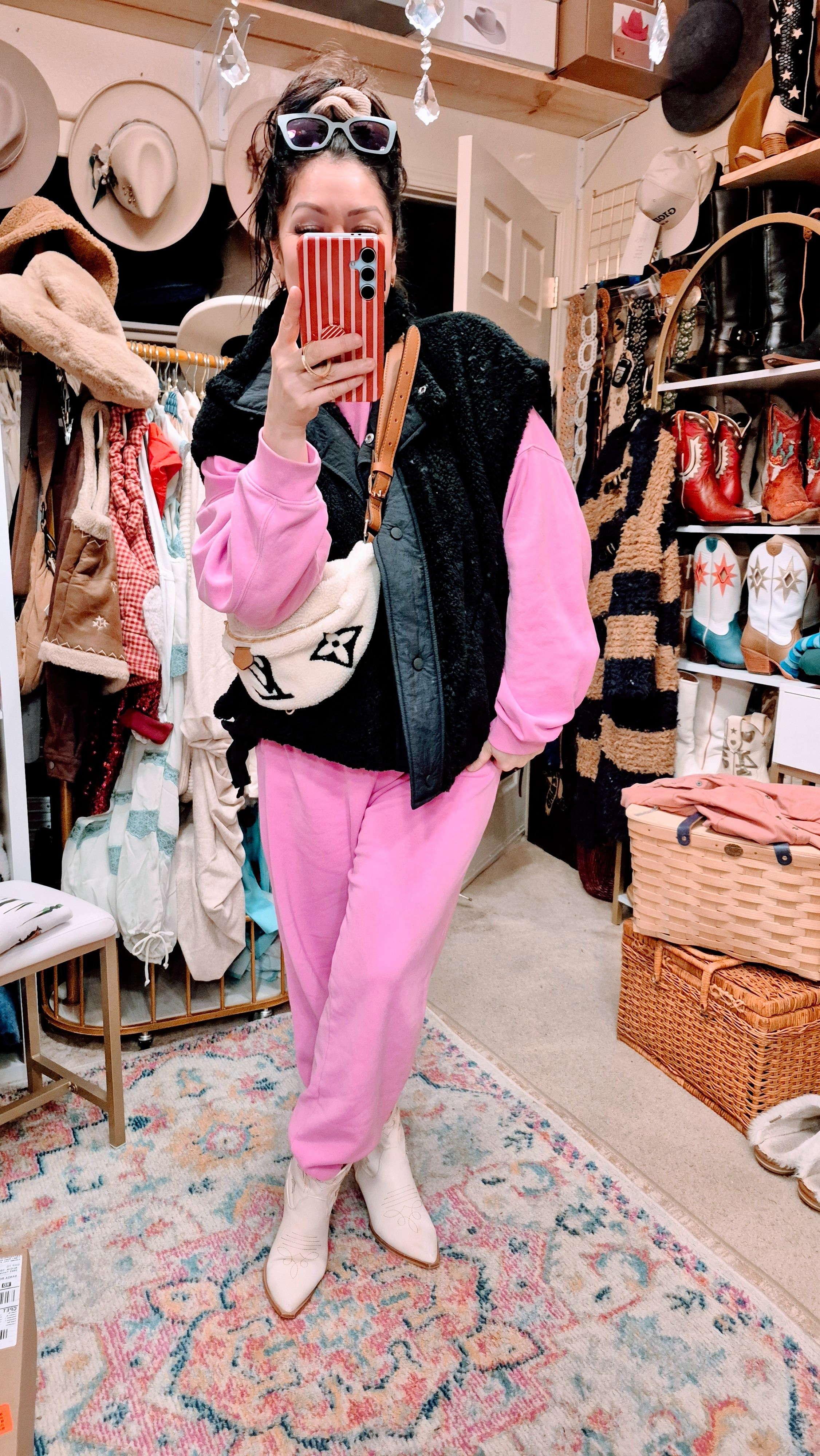 Super soft & you totally need! Vest is new to me & I am obsessed! Matching set going on a year & its absolutely perfect!Comfy clothes Winter outfits Phone case

#LTKActive #LTKSaleAlert #LTKootd