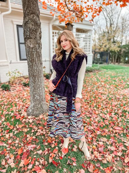 Favorite vest on major sale at Marie Oliver. Turtleneck and skirt are also on sale! 

Marie Oliver sale, Marie Oliver top, Marie Oliver ootd, sherpa vest, wrap skirt, Presidents’ Day sale

#LTKfindsunder100 #LTKsalealert #LTKSpringSale