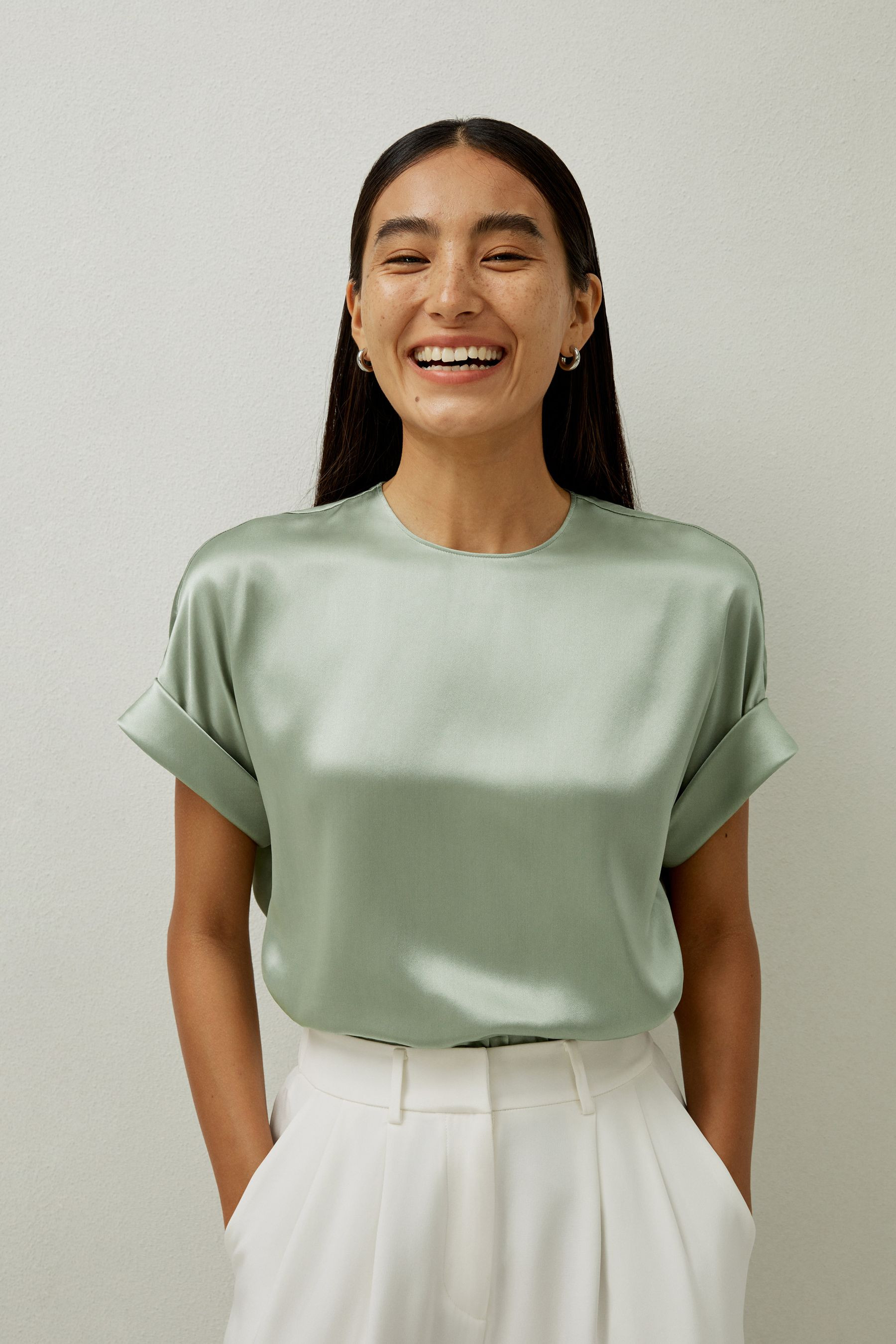 Obliuque Sleeves Round Neck Silk Tee | LilySilk