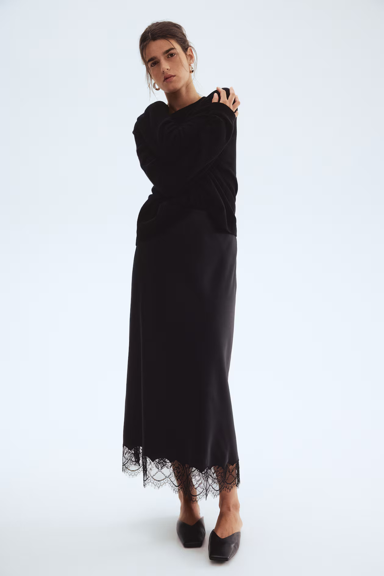 Lace-trimmed satin skirt | H&M (UK, MY, IN, SG, PH, TW, HK)