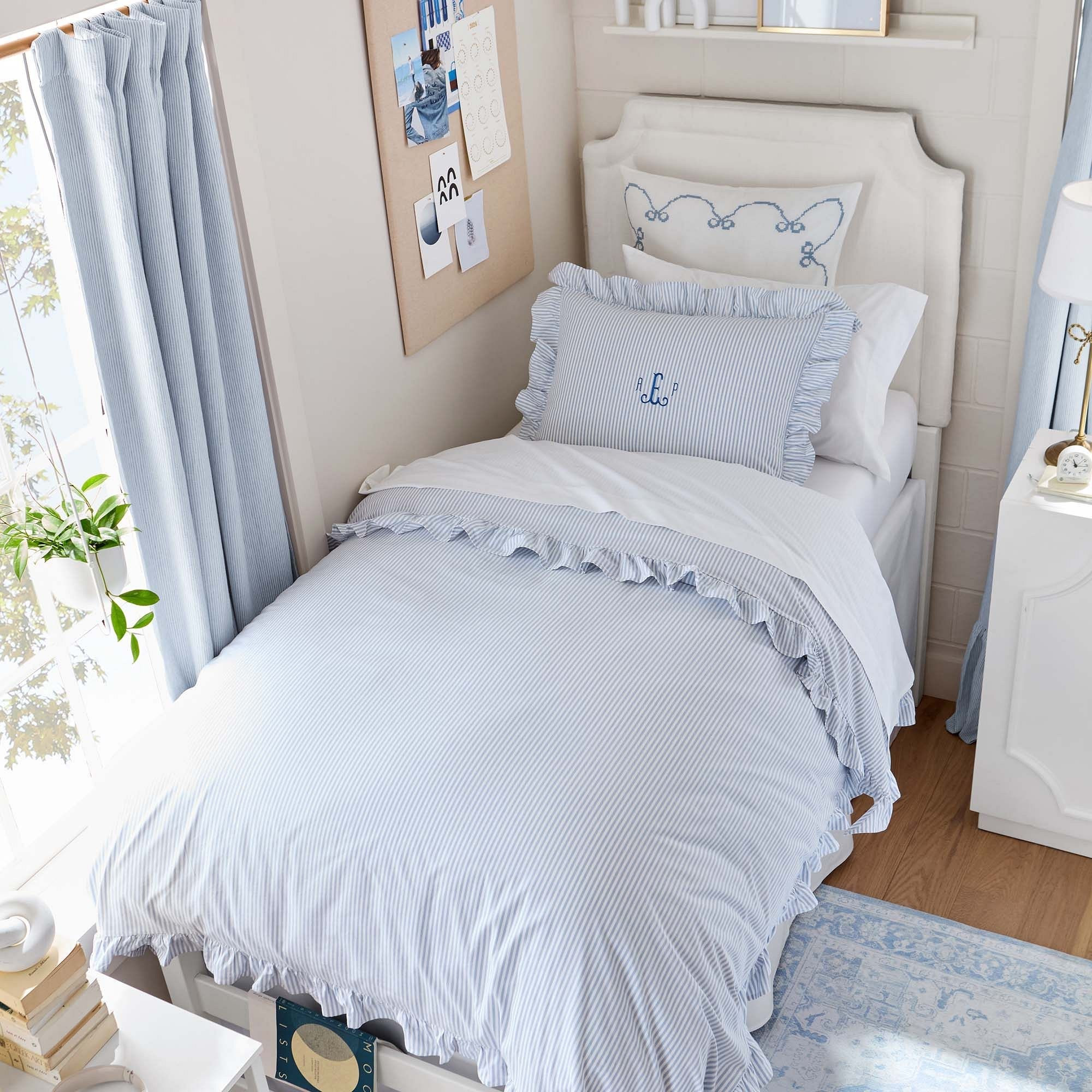 Bringing the beach to my dorm 🌊✨ Coastal vibes, cozy nights, and study sessions that feel like vacation 🌴📚 #DormGoals #CoastalDorm #DormRoomInspo #BackToSchoolVibes #DormDecor #CollegeLifeStyle #RoomMakeover #CoastalDecor #DormIdeas #CampusStyle #StudyInStyle #LTKHome #LTKBackToSchool #DormVibes #SmallSpaceDecor

#LTKHome #LTKFindsUnder100 #LTKStyleTip