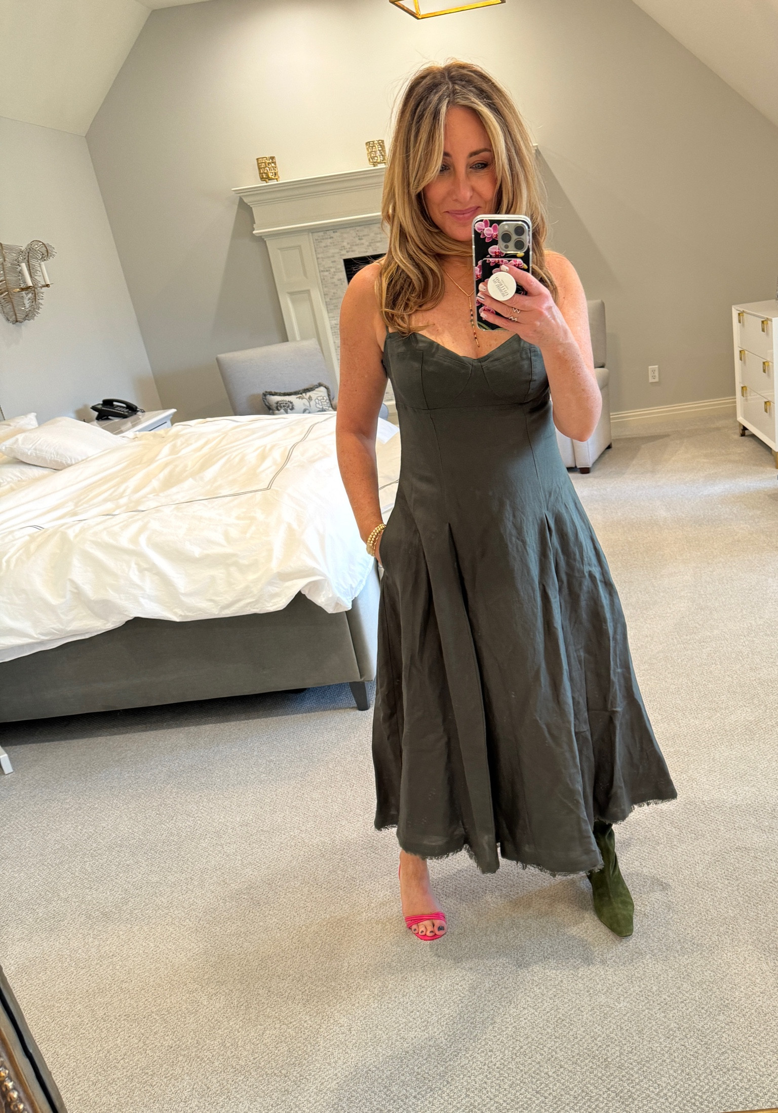 I’m going to wear this dress with a leather jacket for these colder months!!!! Which show do you think I should wear it with? 

#LTKSeasonal #LTKtravel #LTKstyletip