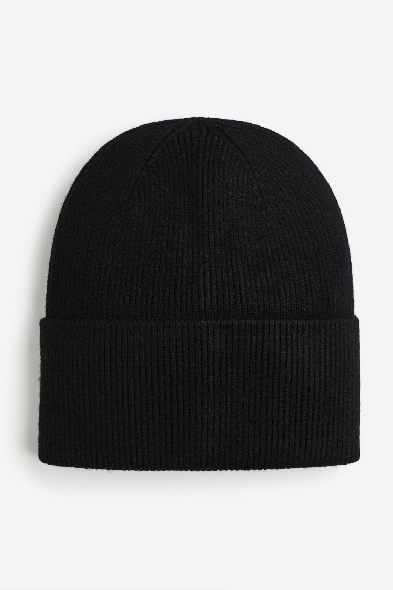 Rib-knit hat | H&M (UK, MY, IN, SG, PH, TW, HK)