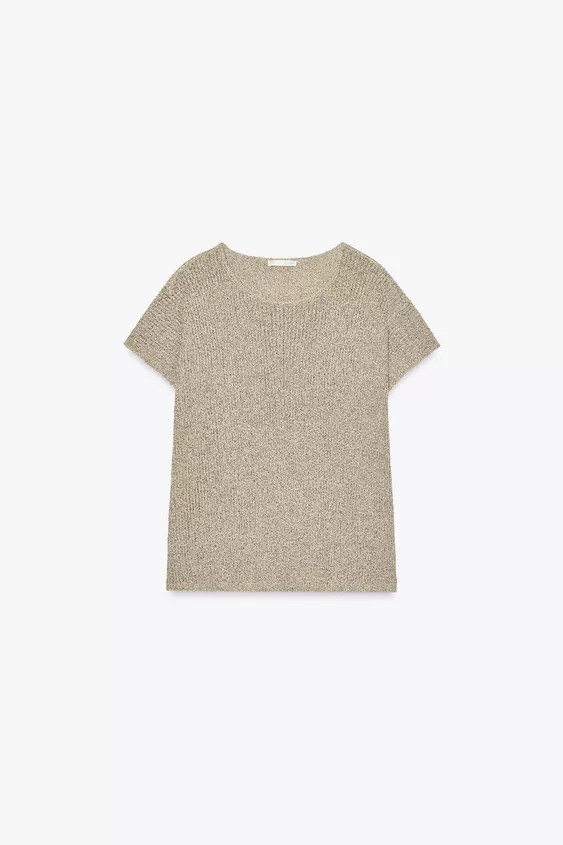 Knitted top. Round neck and short sleeves. Seamless finish. | Zara UK