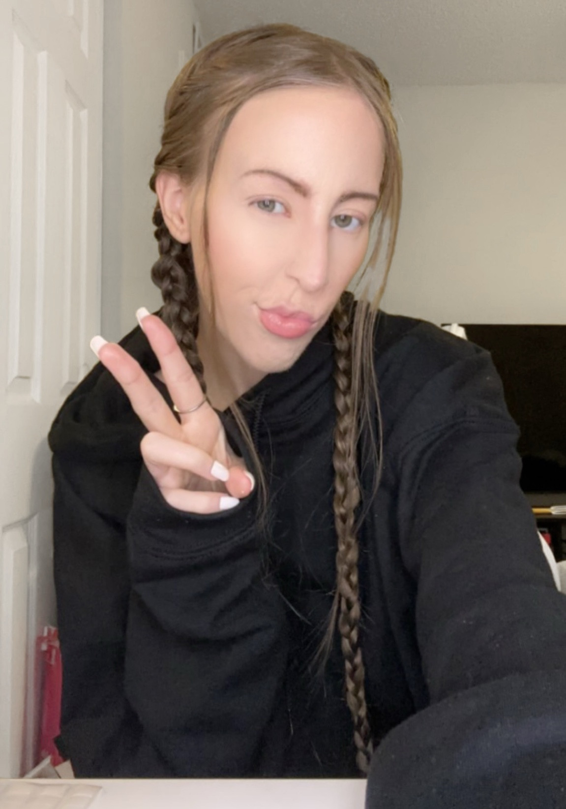 happy tuesday ♡︎


#ootd #fashion #grwm #grwmfoetheday #makeup #makeupfavorites #grwmmakeup

#LTKU #LTKbeauty #LTKstyletip