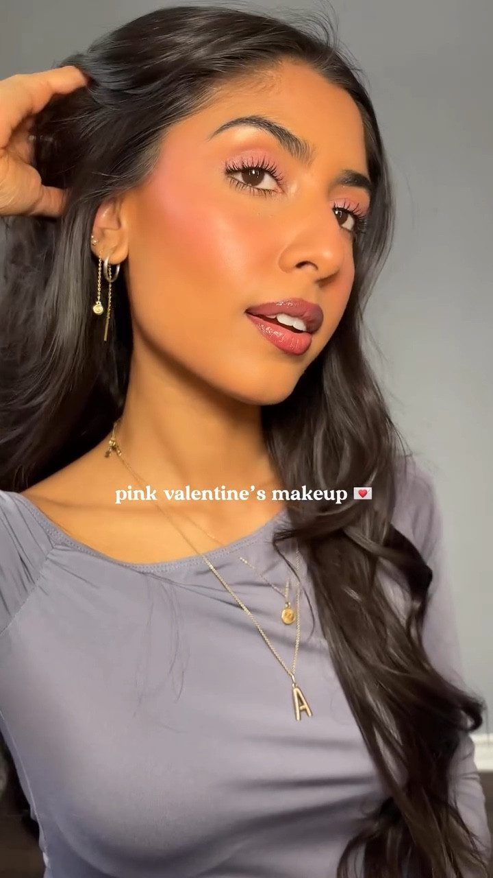 Soft pink valentines makeup look 🩷

@maccosmeticscanada @maccosmetics @narsissist @esteelaudercanada @esteelauder @milkmakeup @nyxcosmetics_canada @nyxcosmetics @fentybeauty @tower28beauty @colourpopcosmetics @rarebeauty @basmabeautyofficial @covergirl 
.
.
.
#valentinesday #valentinesmakeup #valentinesmakeuplook #softpink #pinkmakeup