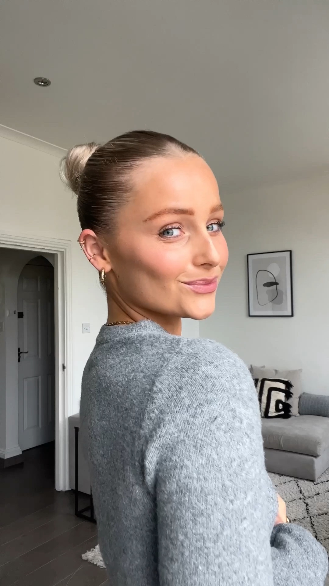 Slick back hair x 

#LTKbeauty