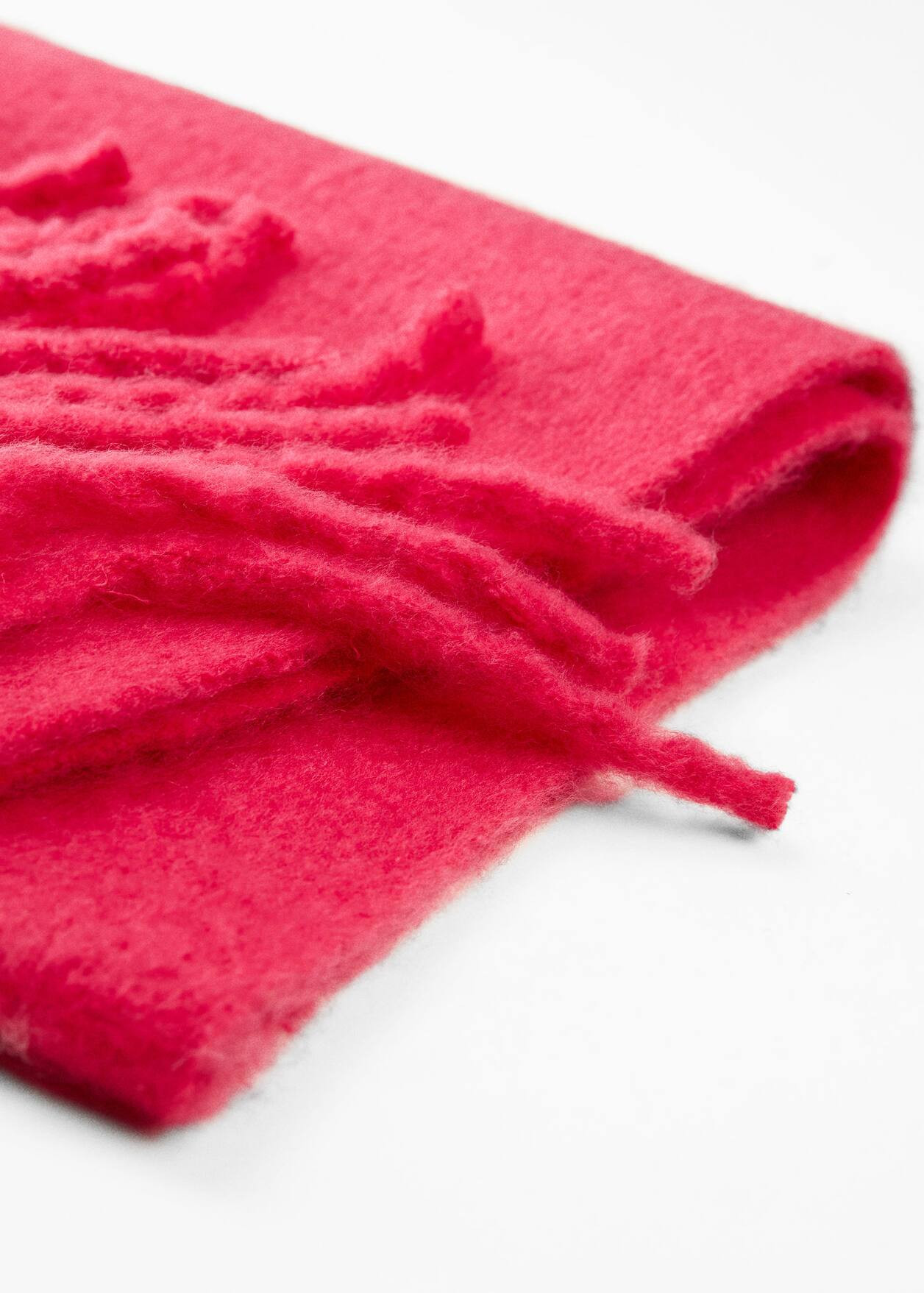 Fringed edge scarf -  Women | Mango USA | MANGO (US)