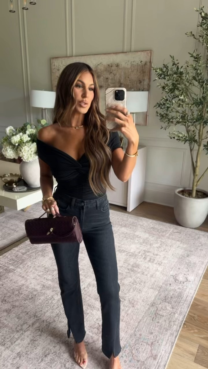 love an off the shoulder moment 🖤 wearing a small top and 26 in denim

use code hollie35 for 35% off 🫶🏼 

 