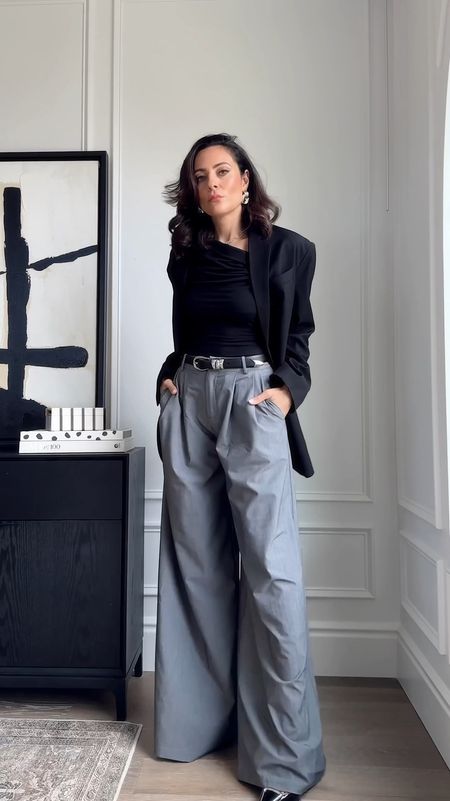 Workwear Wednesday! This outfit could be work to the office and then straight to dinner! Love the drape of these pants! 
Blazer XS runs generous 
Top XS 
Pants XS



Workwear, office, style, trousers, blazer 

#LTKOver40 #LTKStyleTip #LTKWorkwear
