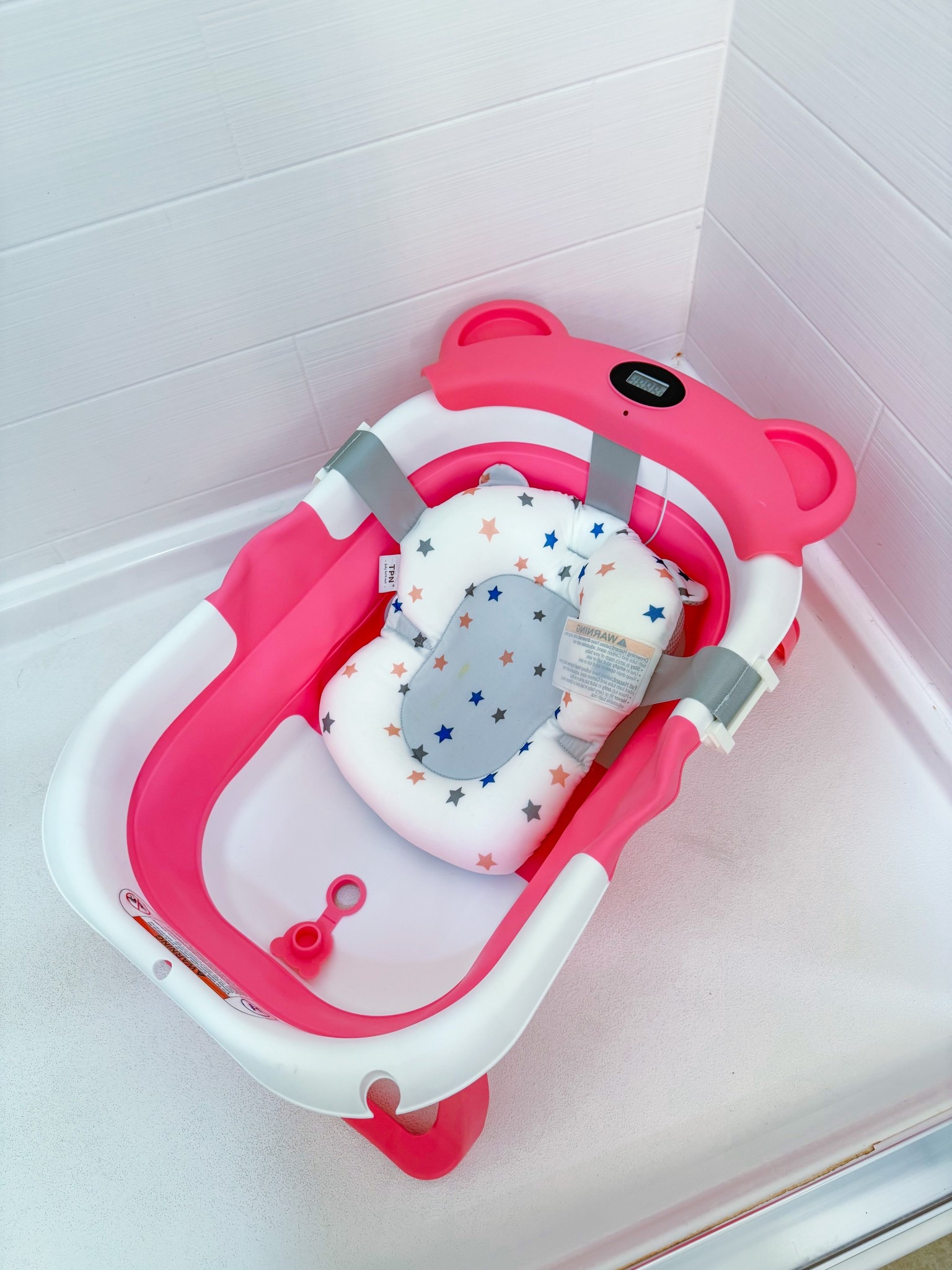 a baby travel must have!!! this is a collapsible bath tub we got from amazon that we brought with use when we flew to New England. 

traveling. baby must have. traveling with kids. amazon  

#LTKBaby #LTKFamily #LTKTravel