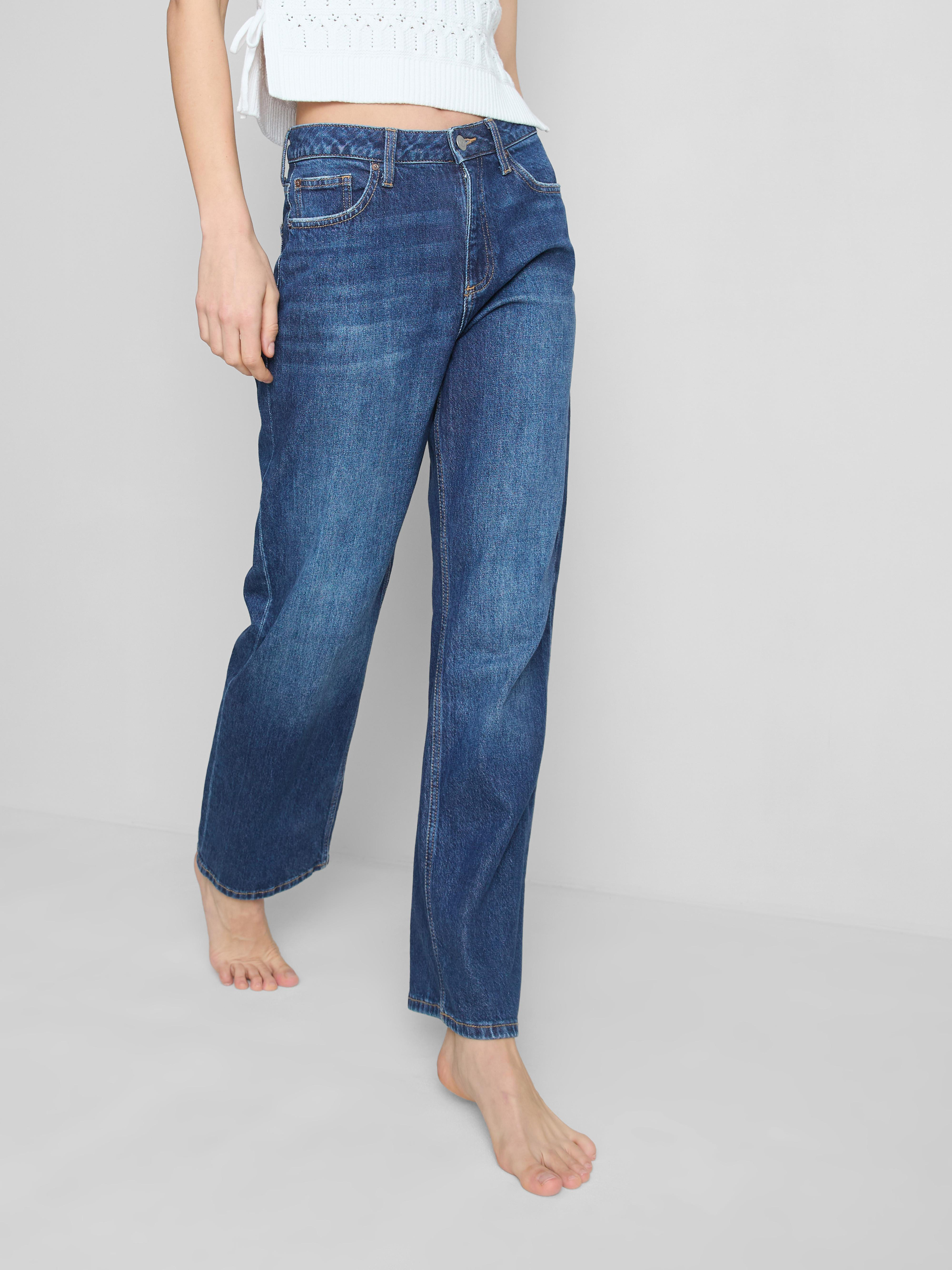 High-Waisted Straight Leg Jeans | Primark UK