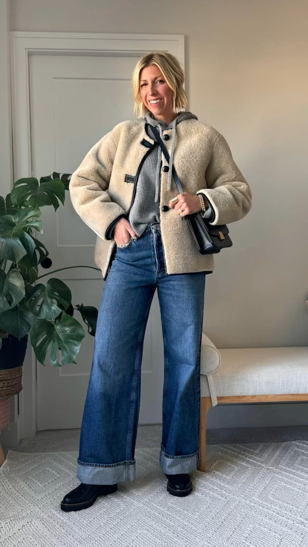 How to later + still look chic this winter! 

#LTKWatchNow #LTKStyleTip #LTKOver40