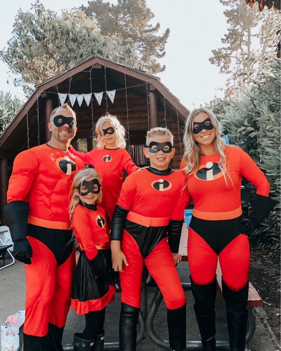 The Incredibles for Halloween! 

Halloween, family costumes, costume, kids costumes

#LTKfamily #LTKSeasonal #LTKHalloween