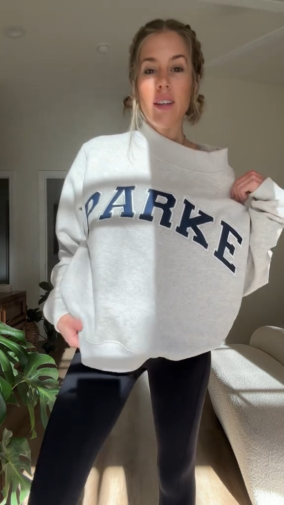 Outfit details linked - sweatshirt is parkeofficial.com 💞

#LTKSeasonal #LTKfindsunder50 #LTKstyletip