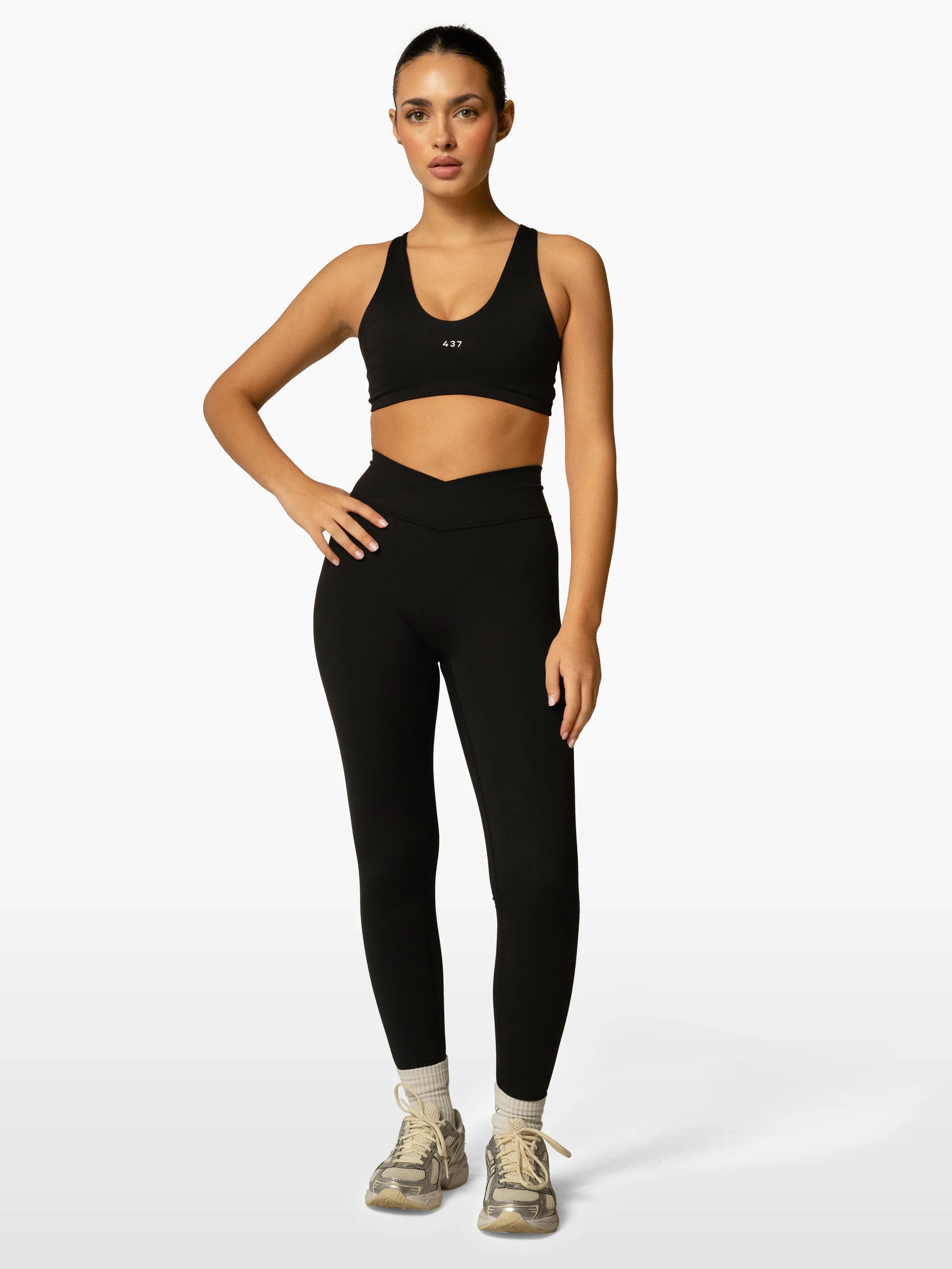 The V Legging / Black | 437