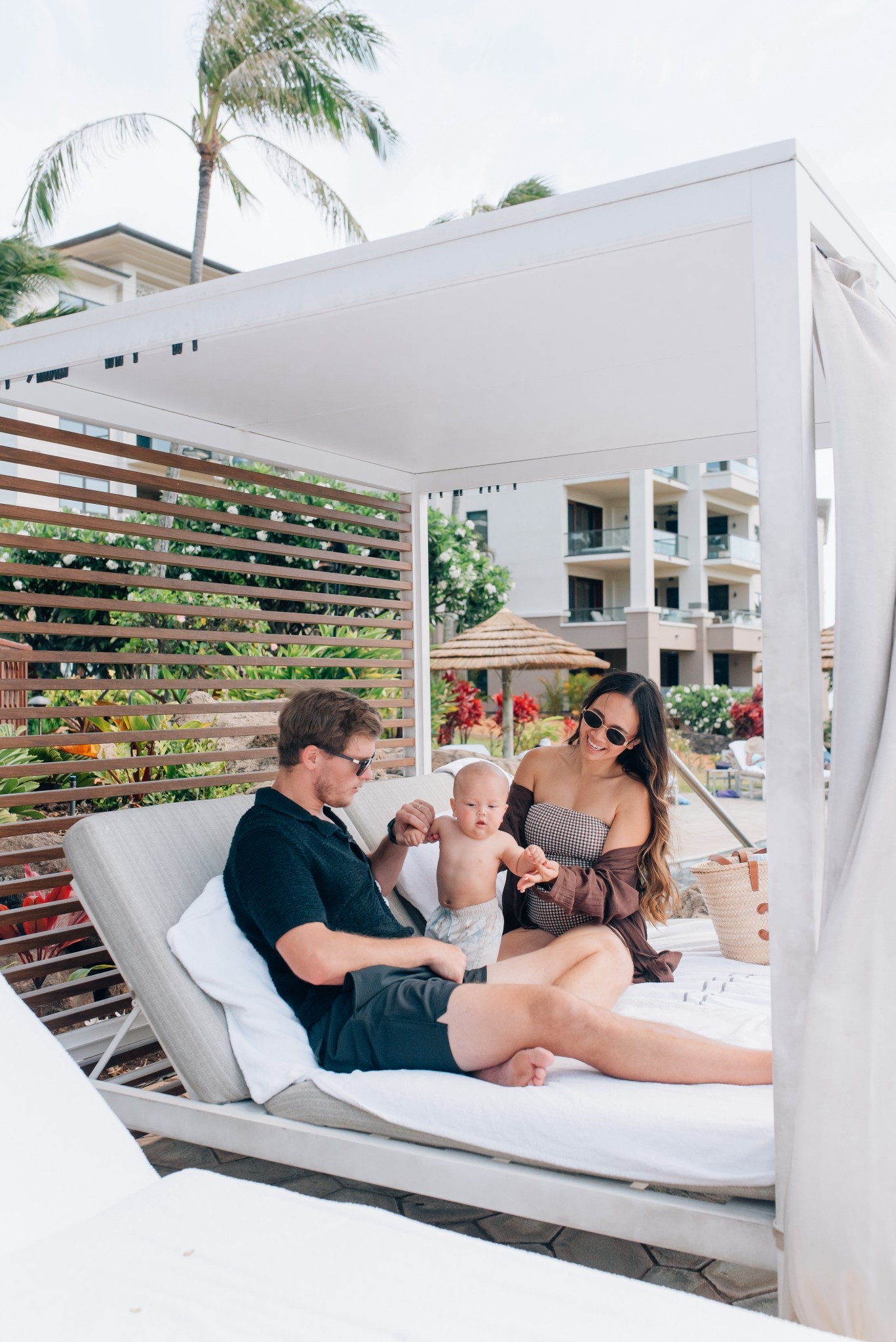 Swimsuit for women and men from @abercrombie 