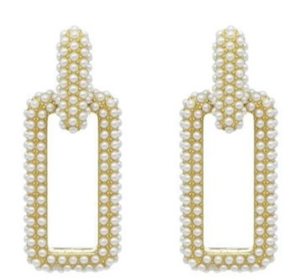 Chain Link Hoops - Pearl | The Avenue