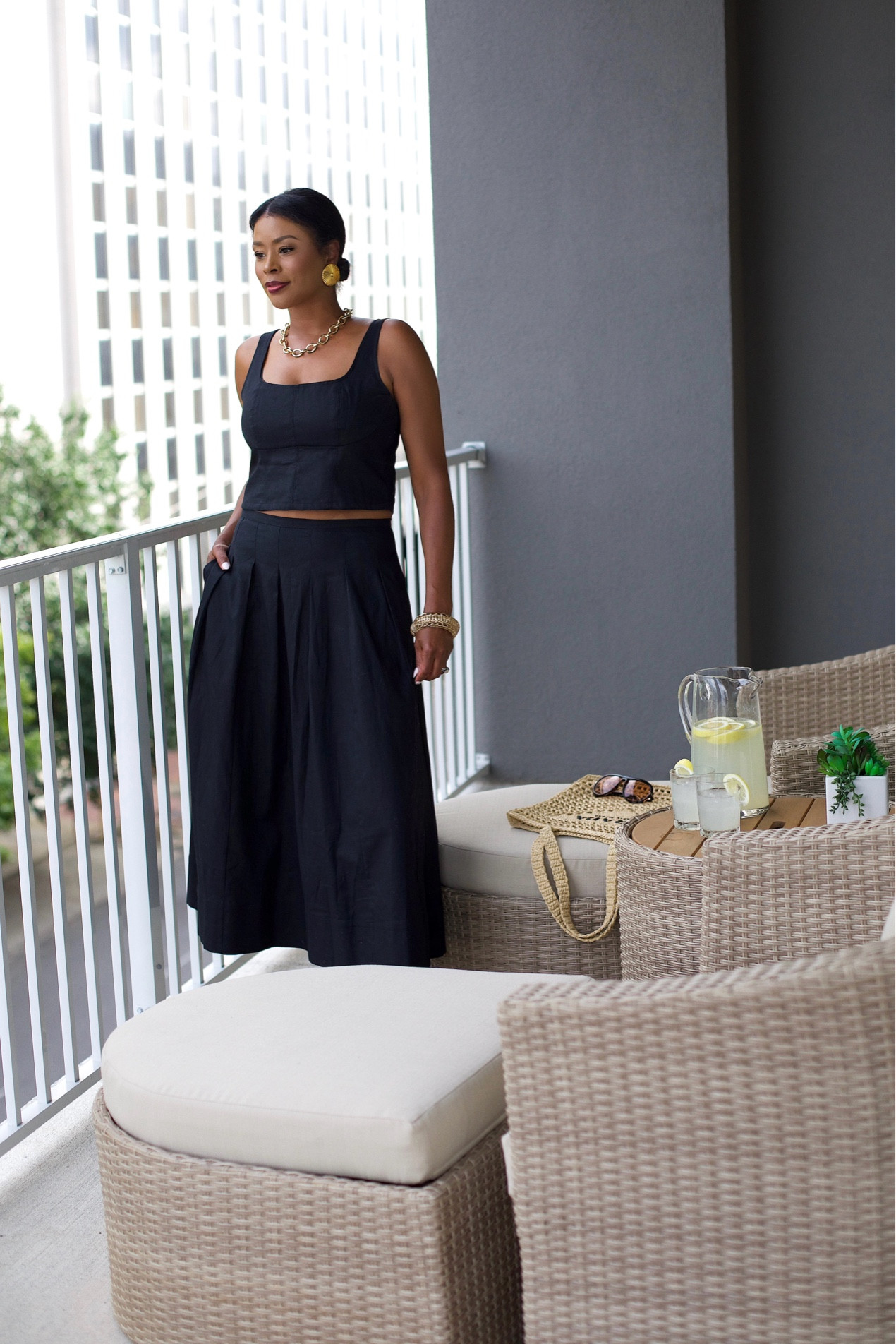 I won’t really miss summer when it’s over, but I will miss wearing linen. 

#LTKOver40 #LTKSaleAlert #LTKSeasonal