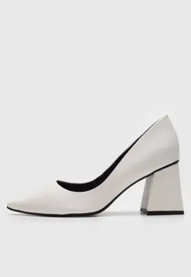 Scarpin Bebecê Liso Branco | Dafiti (BR)