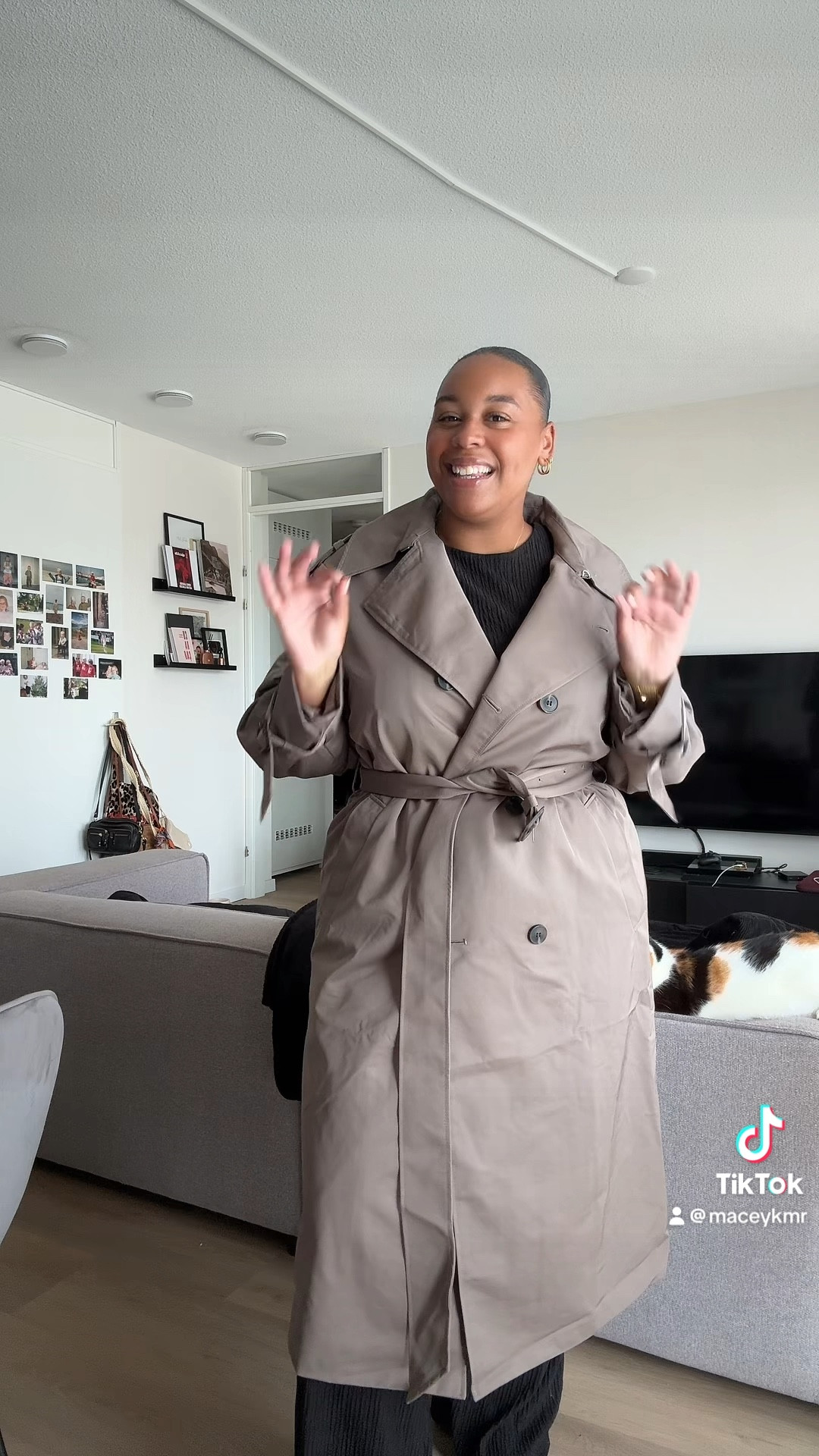 Taupe brown Plussize H&M trenchcoat 

#LTKautumn #LTKplussize #LTKnederlands