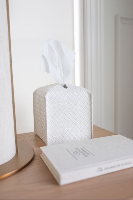 Obsessed with this tissue box cover! Under $7 and comes in a bunch of colors! 

Amazon, amazon finds, amazon home, amazon must haves 