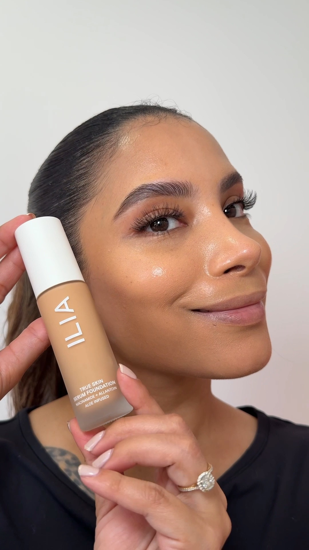 Skin but better ✨ skincare and foundation all in one formulated with niacinamide + allantoin @ilia

#LTKBeauty