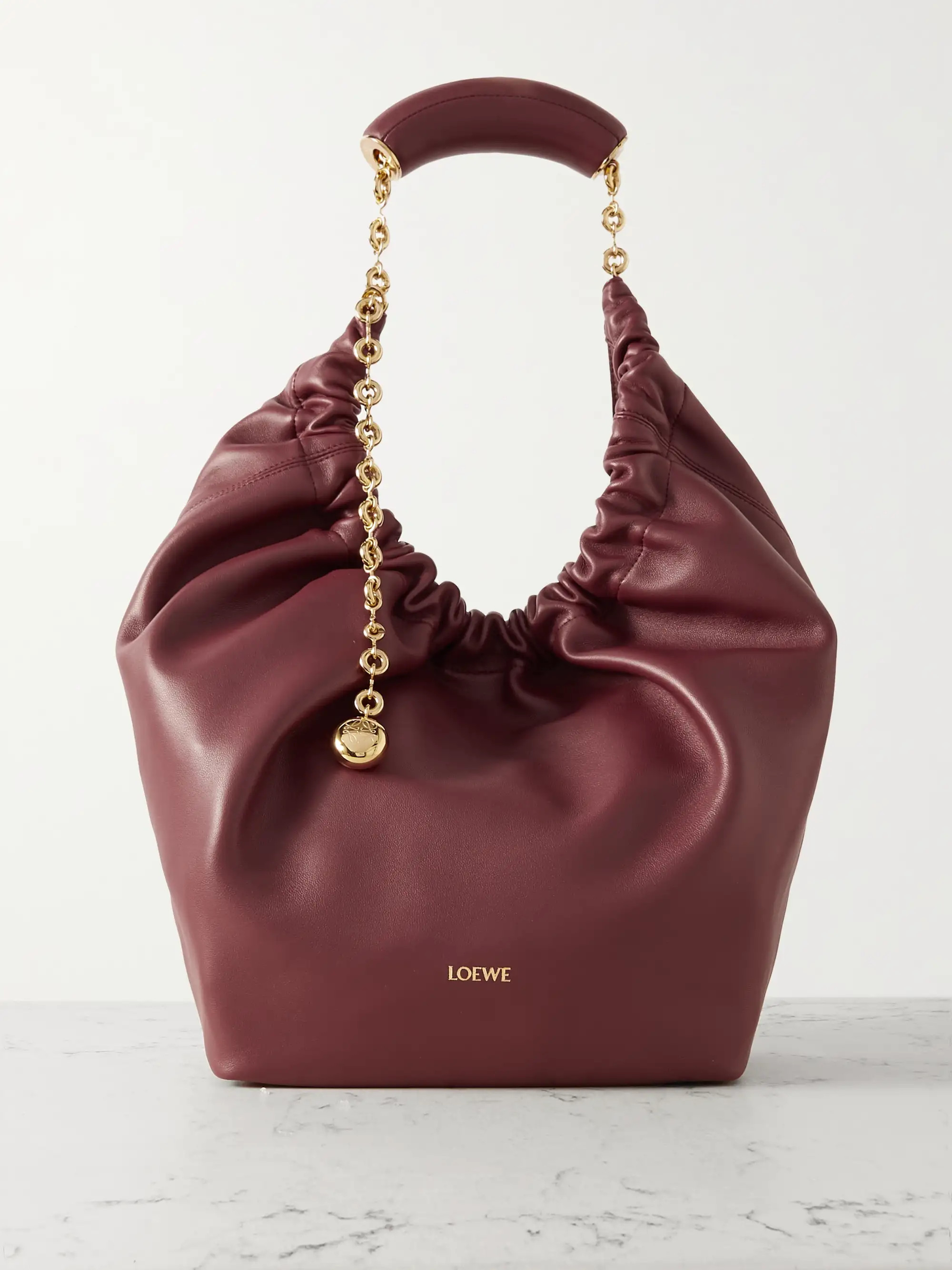 LOEWE Squeeze medium chain-embellished gathered leather shoulder bag | NET-A-PORTER | NET-A-PORTER (UK & EU)