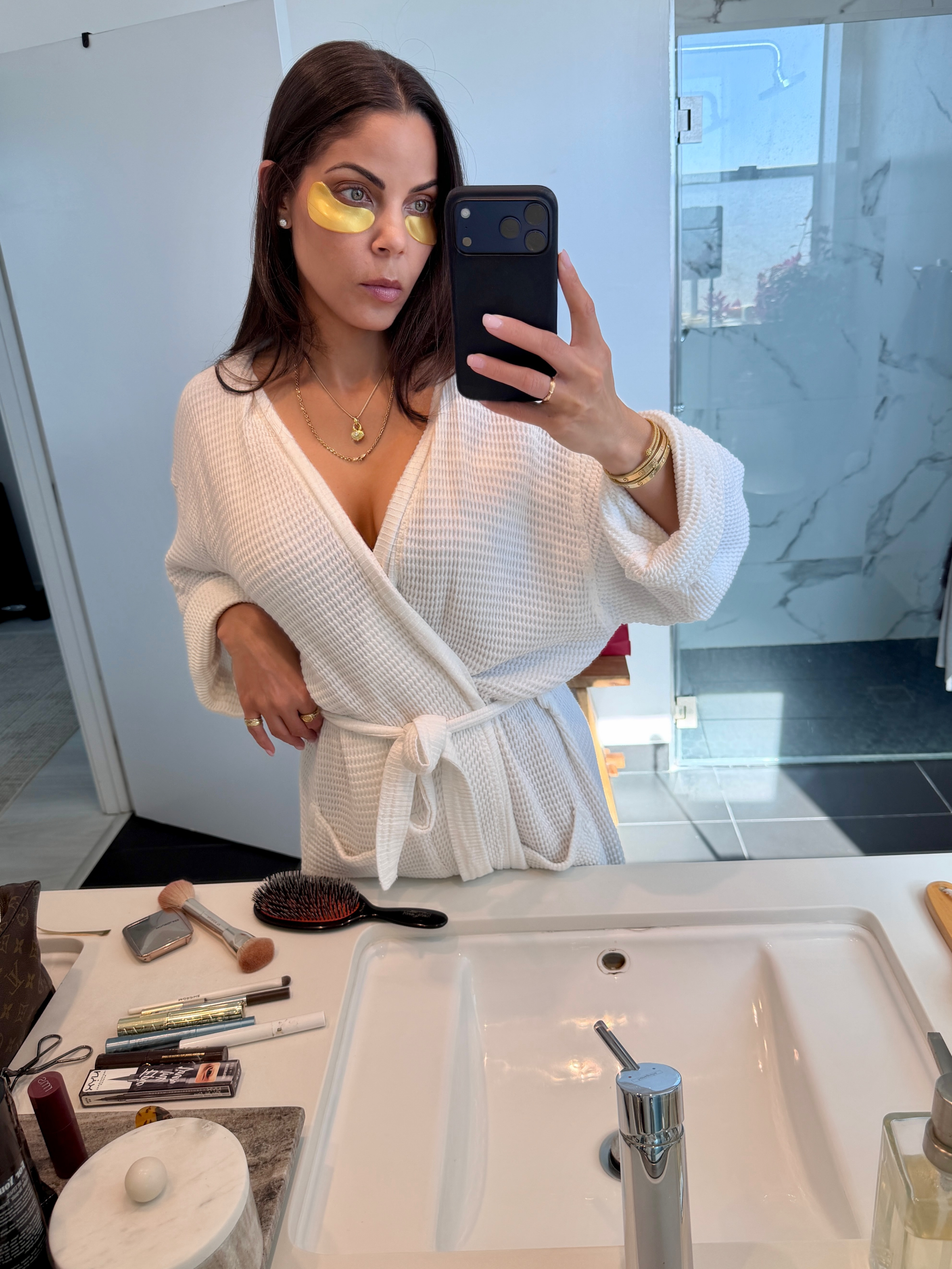 Running on limited time but still choosing to elevate the moment 🤍
Skincare, makeup, and depuffing eye patches all at once—because feeling good doesn’t have to take all morning. 

 #LTKdayinmylife #LTKgrwm #LTKBeauty